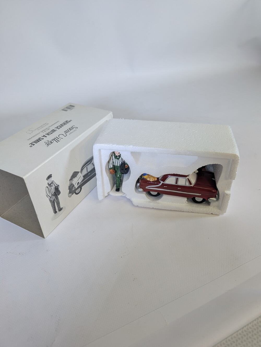 Dept 56 The Original Snow Village “SERVICE WITH A SMILE” #54865 - RETIRED MIB